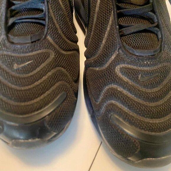 Size 10 - Nike Air Max 720 Triple Black - Picture 2 of 5